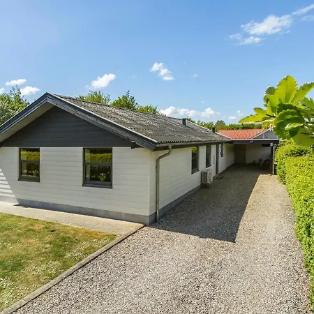 Hébergement de vacances 3 Bedroom Stunning In Sydals Skovmose
